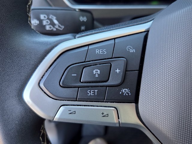 Used 2023 Volkswagen Tiguan SE FWD image 21