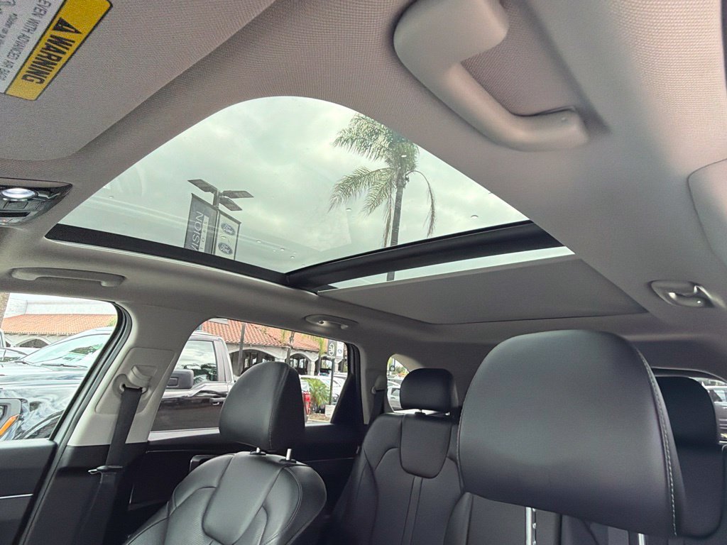 Used 2025 Kia Sorento S w/ Panoramic Sunroof Package FWD image 27