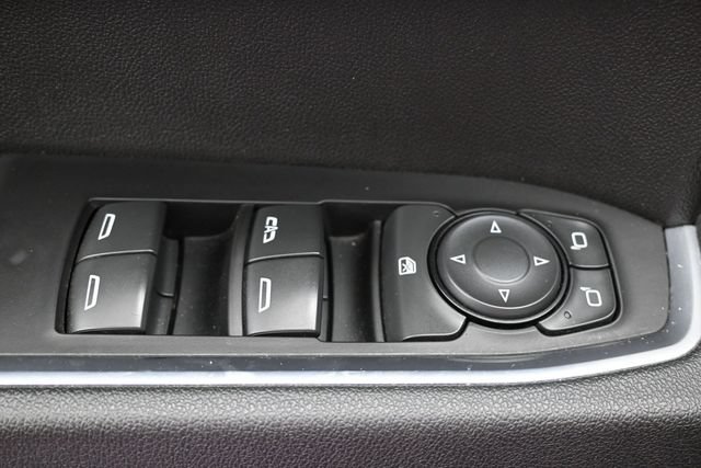 Used 2025 Chevrolet Silverado 1500 LT AWD/4WD image 15
