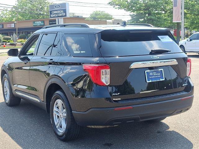 Certified 2023 Ford Explorer XLT image 2