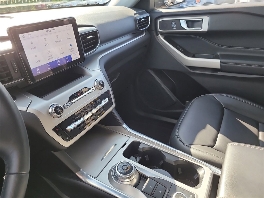 Certified 2022 Ford Explorer XLT w/ Equipment Group 202A image 21