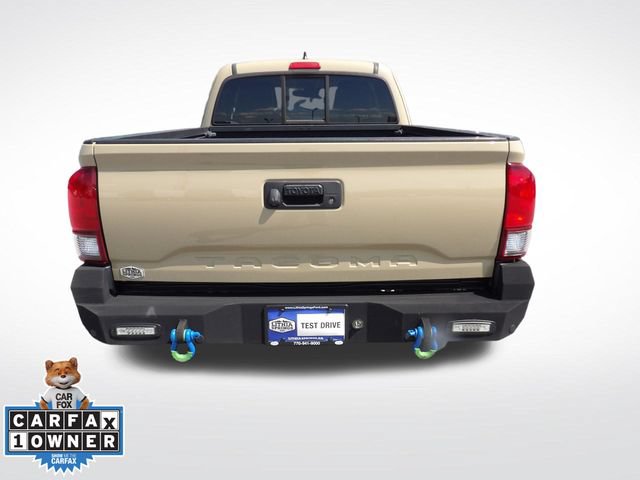Used 2018 Toyota Tacoma SR5 RWD image 12