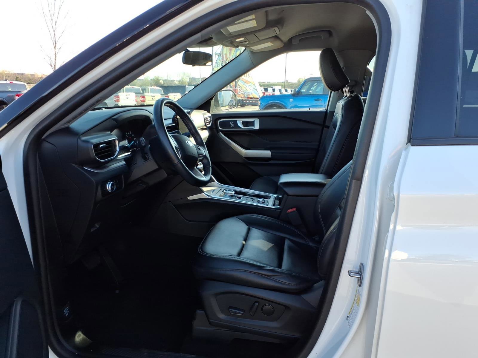 Certified 2023 Ford Explorer XLT w/ Equipment Group 202A image 11