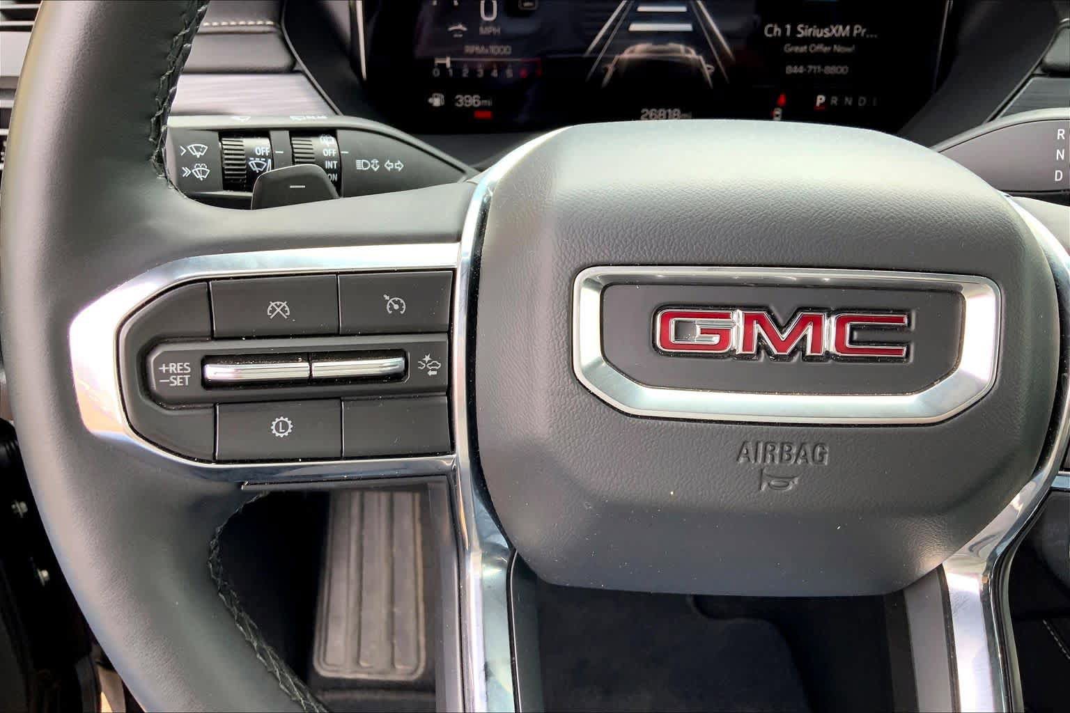 Used 2025 GMC Acadia Elevation FWD image 24
