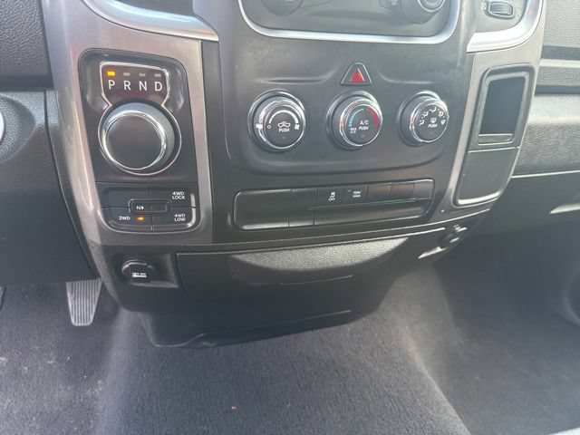 Used 2024 RAM 1500 Classic SLT AWD/4WD image 27
