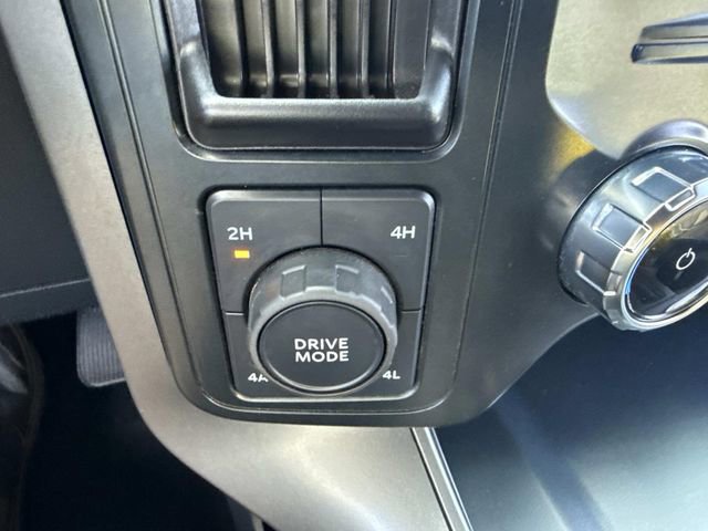 Certified 2025 Ford F150 Lariat image 31