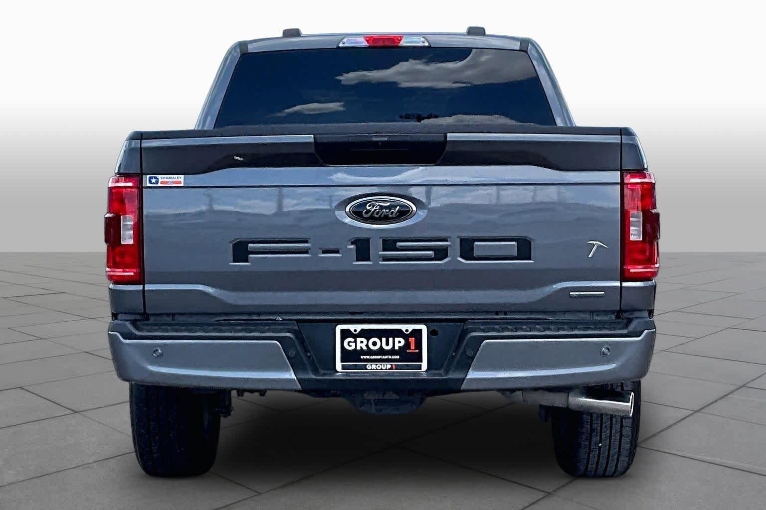 Certified 2022 Ford F150 XL w/ STX Black Appearance Package RWD image 5