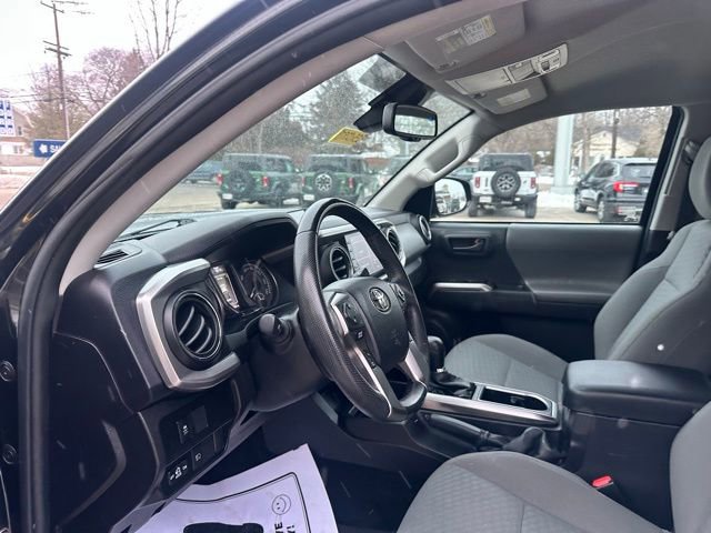 Used 2022 Toyota Tacoma SR5 image 28