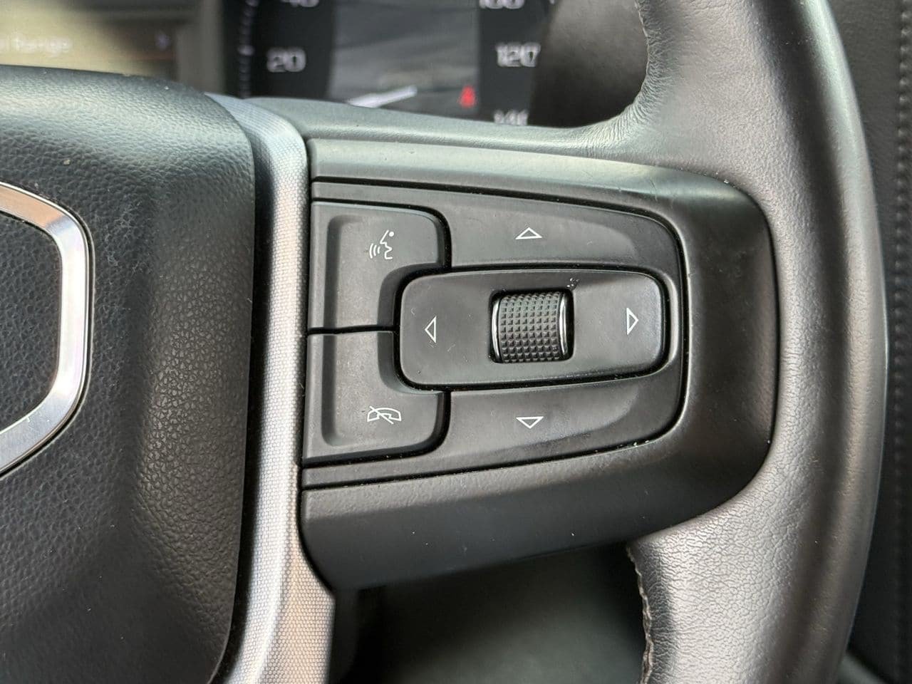 Used 2019 GMC Sierra 1500 SLT w/ SLT Premium Plus Package AWD/4WD image 14