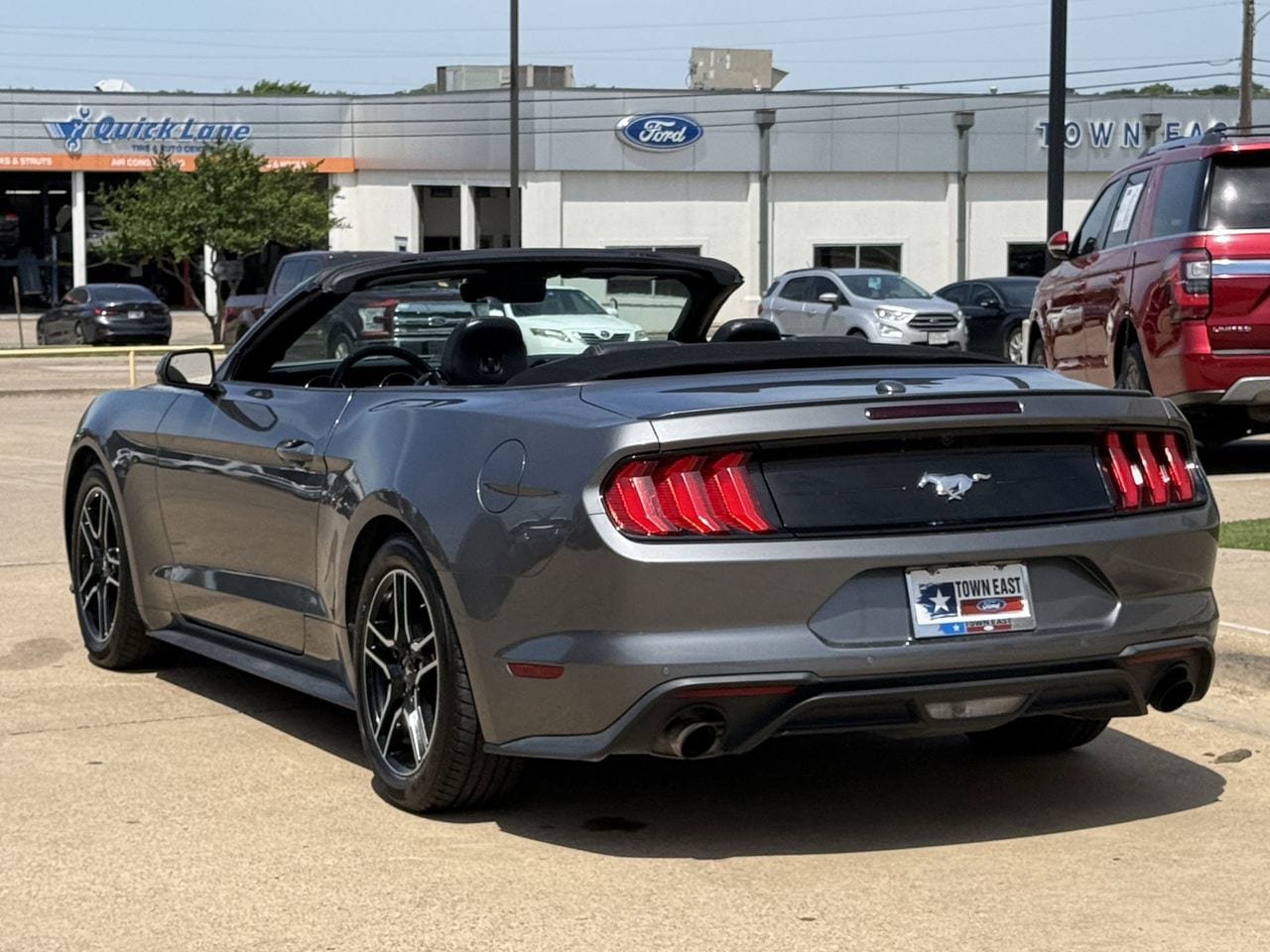 Certified 2021 Ford Mustang Premium RWD image 11