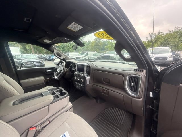Used 2020 GMC Sierra 1500 SLE w/ SLE Value Package AWD/4WD image 9