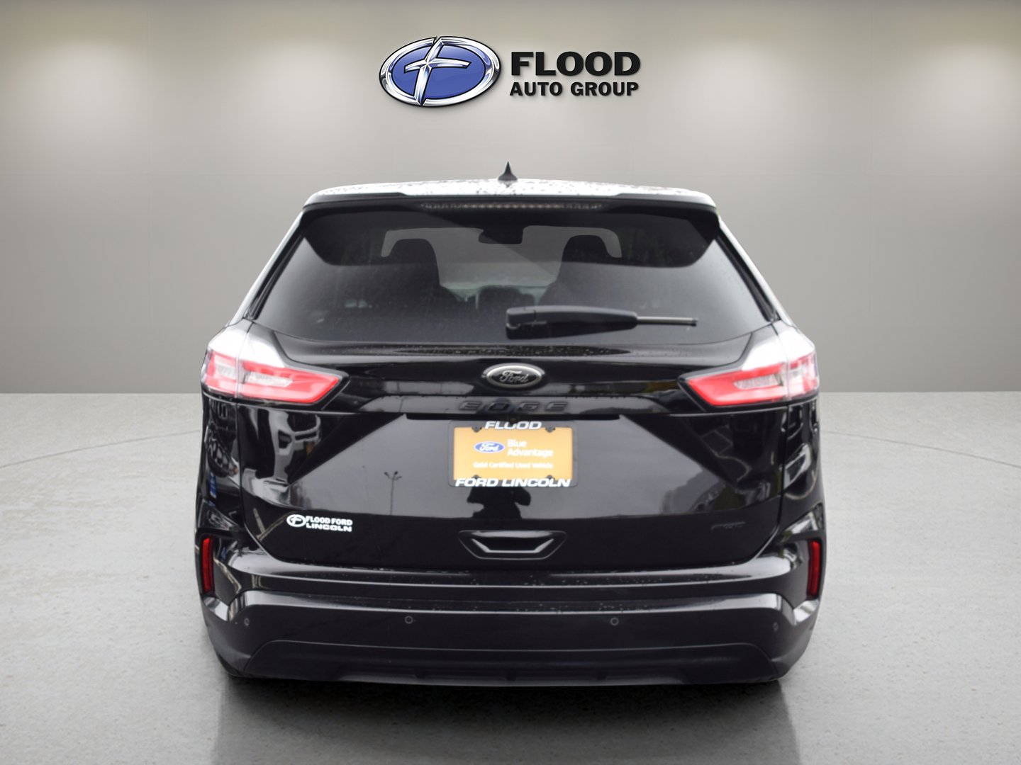Certified 2023 Ford Edge SE w/ Black Appearance Package AWD/4WD image 5