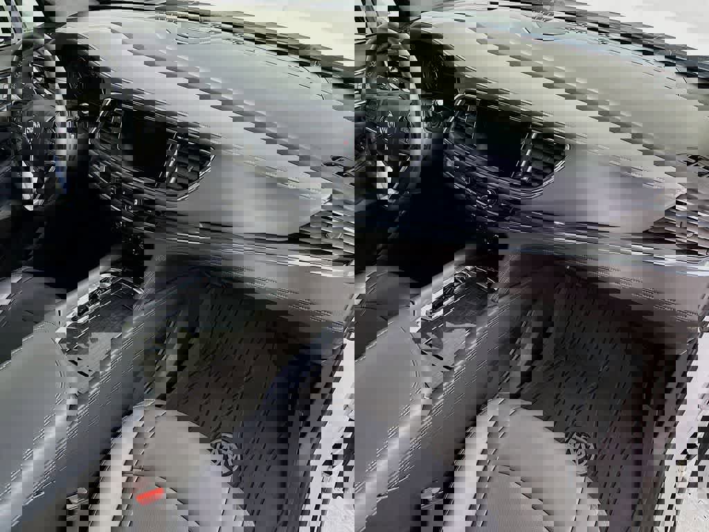 Used 2023 Buick Enclave Essence w/ Experience Buick Package image 32