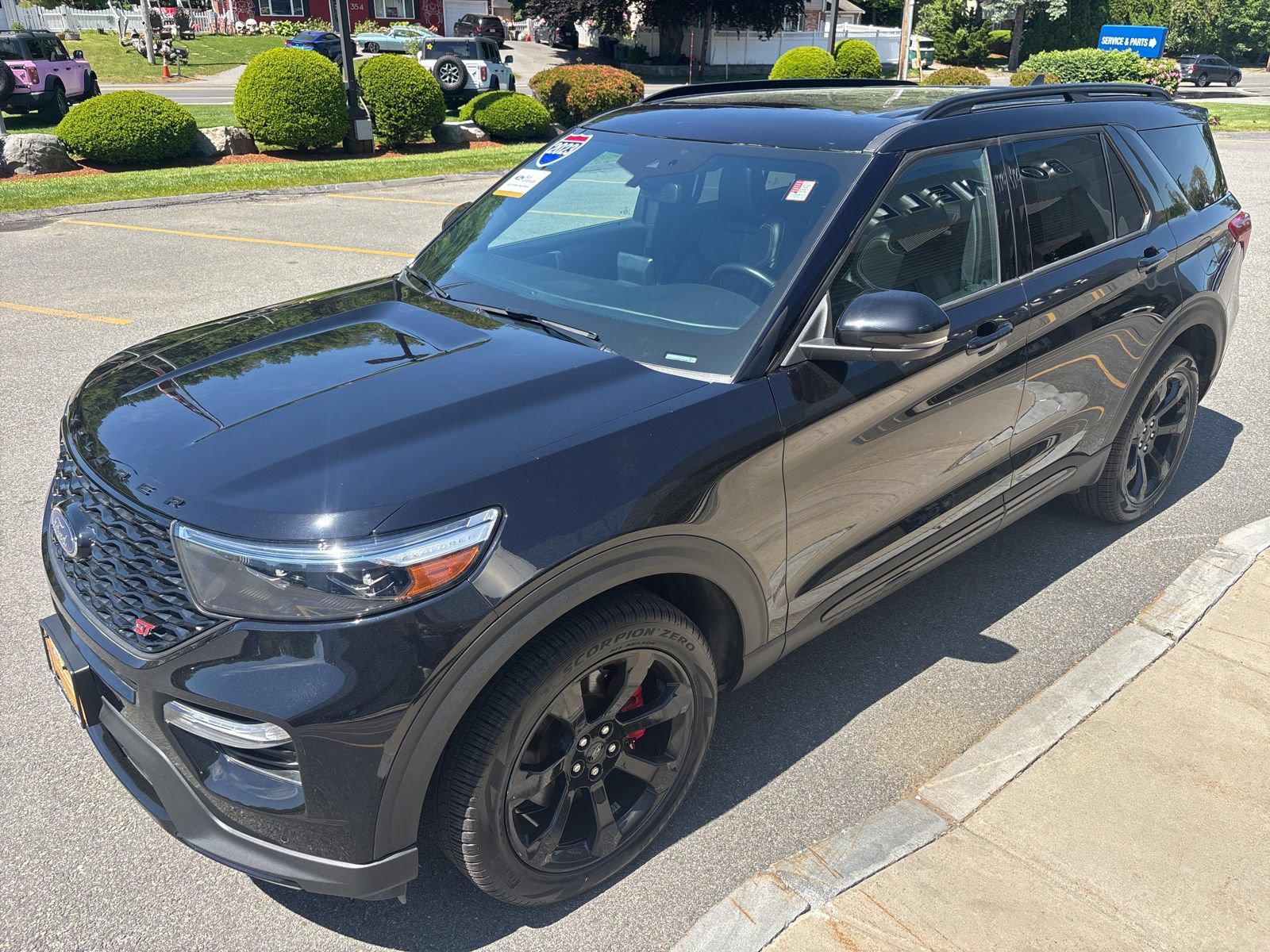 Certified 2023 Ford Explorer ST w/ Equipment Group 401A AWD/4WD image 7