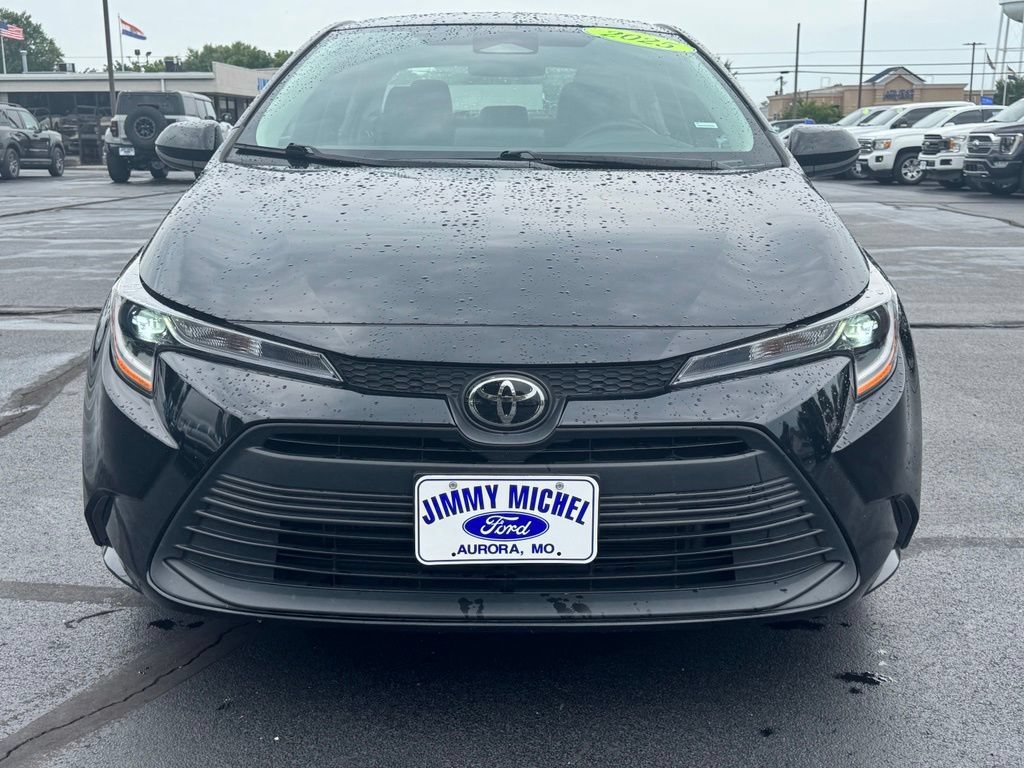 Used 2025 Toyota Corolla LE FWD image 29