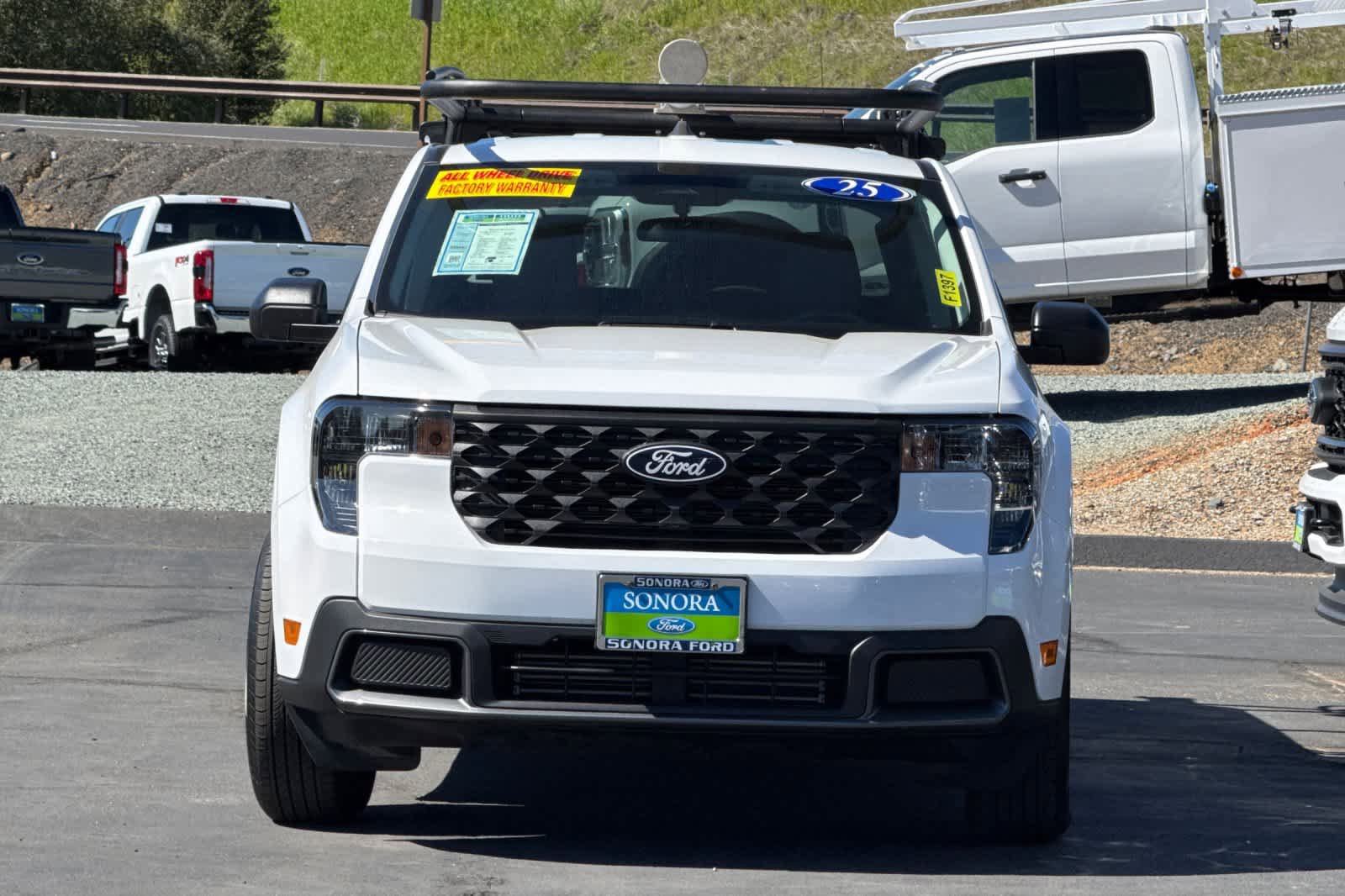 Certified 2025 Ford Maverick XLT w/ Equipment Group 302A AWD/4WD image 9