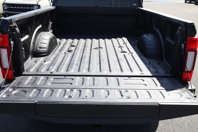 Certified 2022 Ford F350 Platinum AWD/4WD image 10