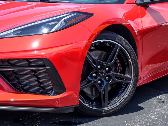 Used 2024 Chevrolet Corvette Stingray Preferred Cpe w/ Z51 Performance Package RWD image 3