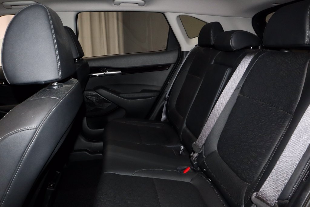 Used 2024 Kia Seltos EX AWD/4WD image 23
