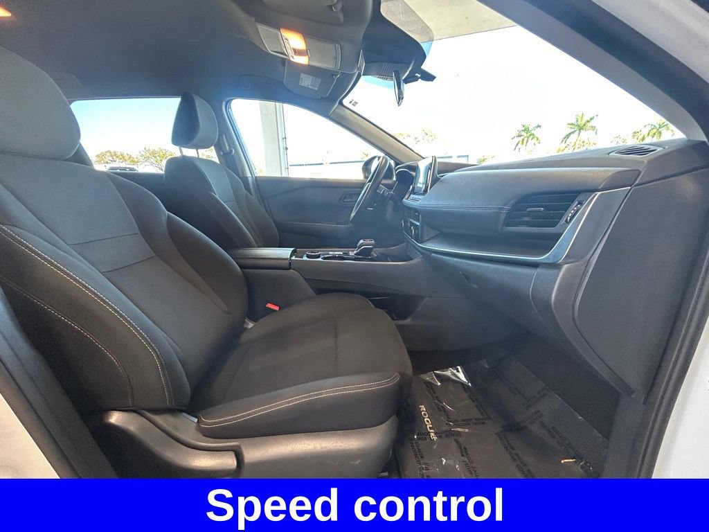 Used 2024 Nissan Rogue S AWD/4WD image 24