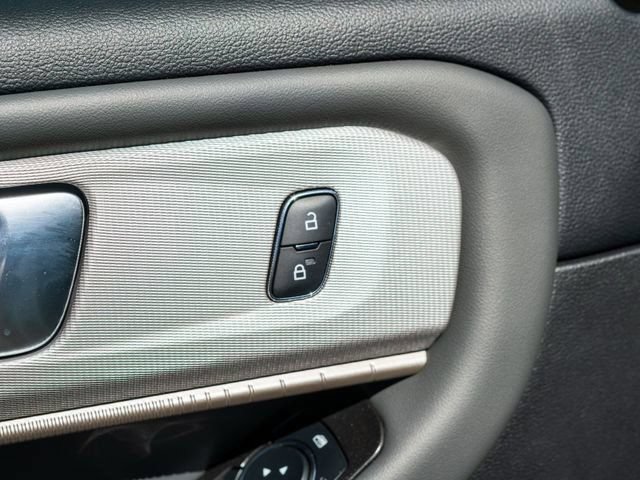 Certified 2025 Ford Explorer Active AWD/4WD image 21