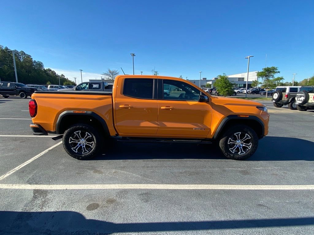 Used 2025 GMC Canyon AT4 w/ AT4 Premium Package image 6