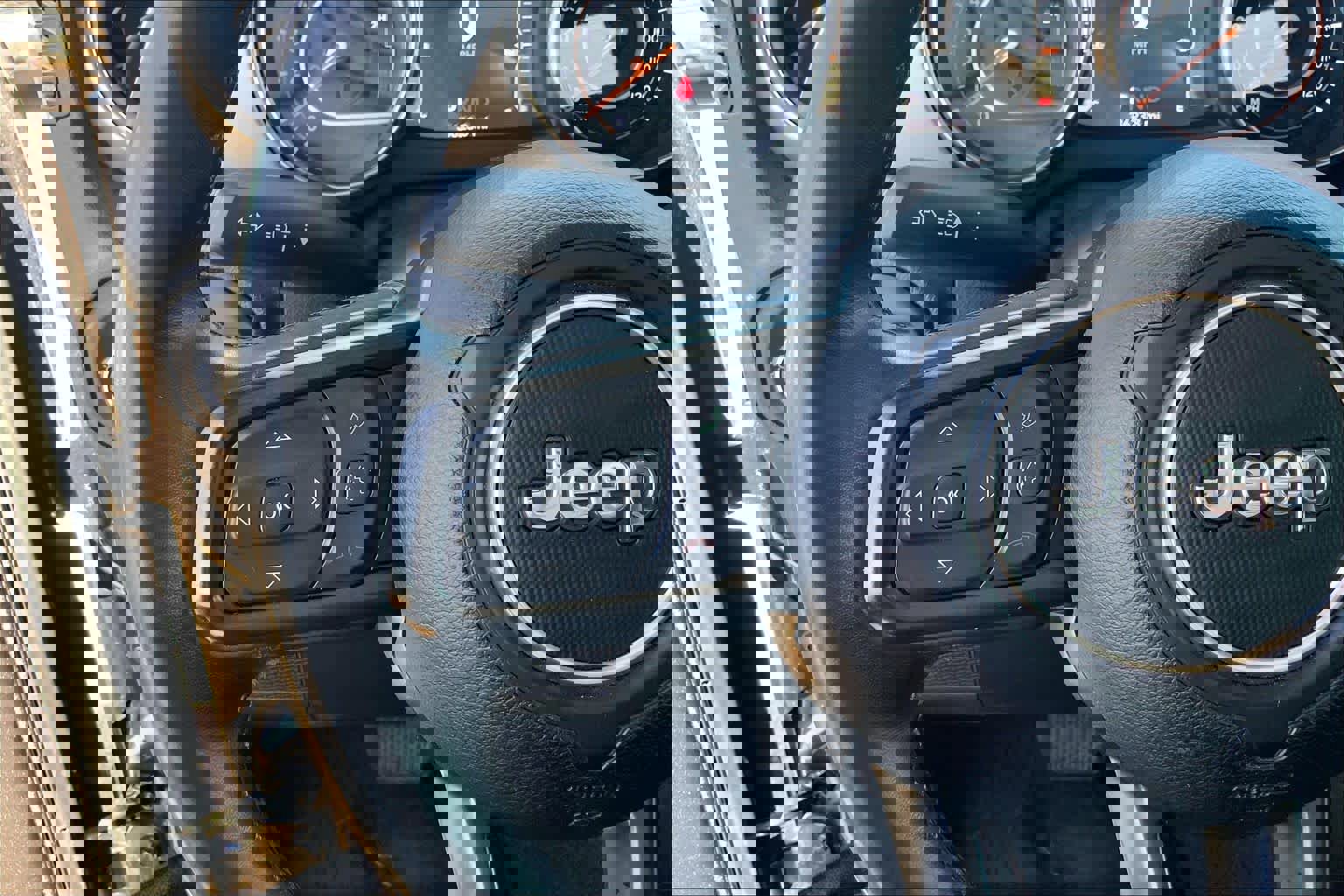 Used 2021 Jeep Gladiator Sport image 24