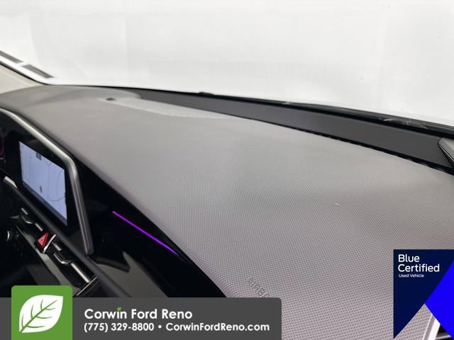 Used 2024 Kia Niro EX Touring image 33