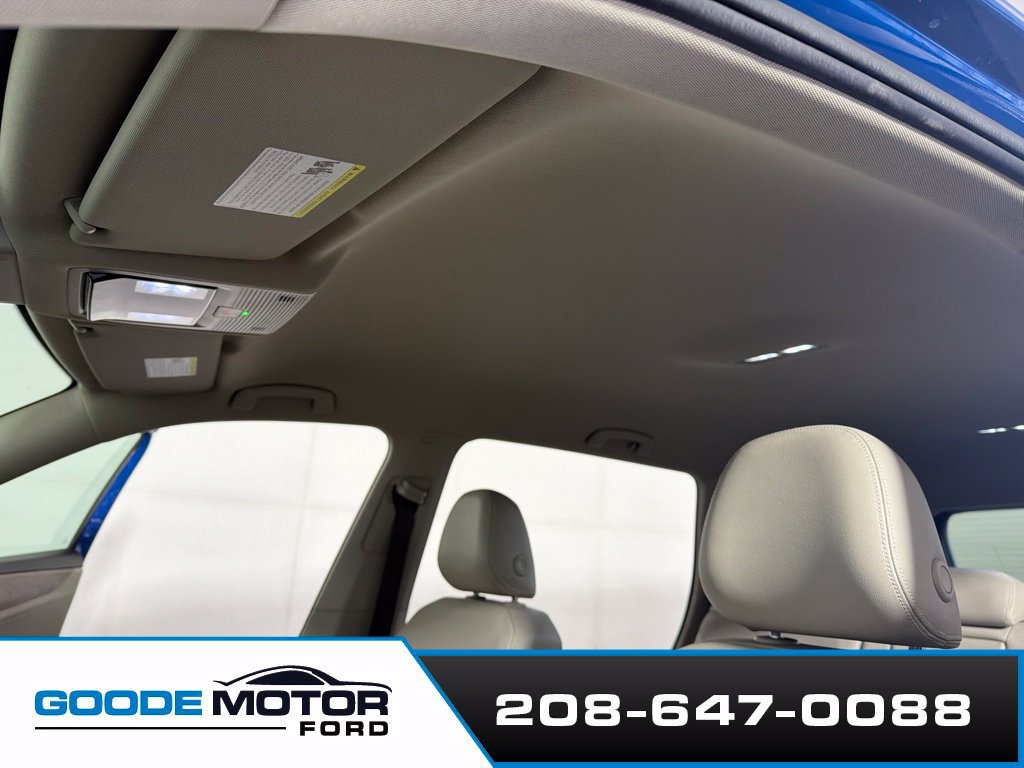 Used 2025 Volkswagen Atlas SE AWD/4WD image 18
