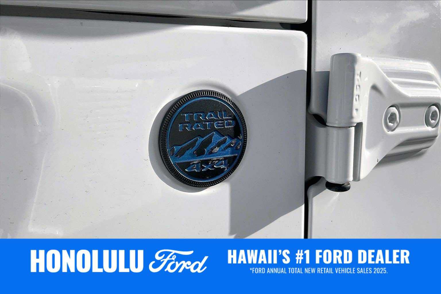 Used 2024 Jeep Wrangler Unlimited w/ Dual Top Group AWD/4WD image 7