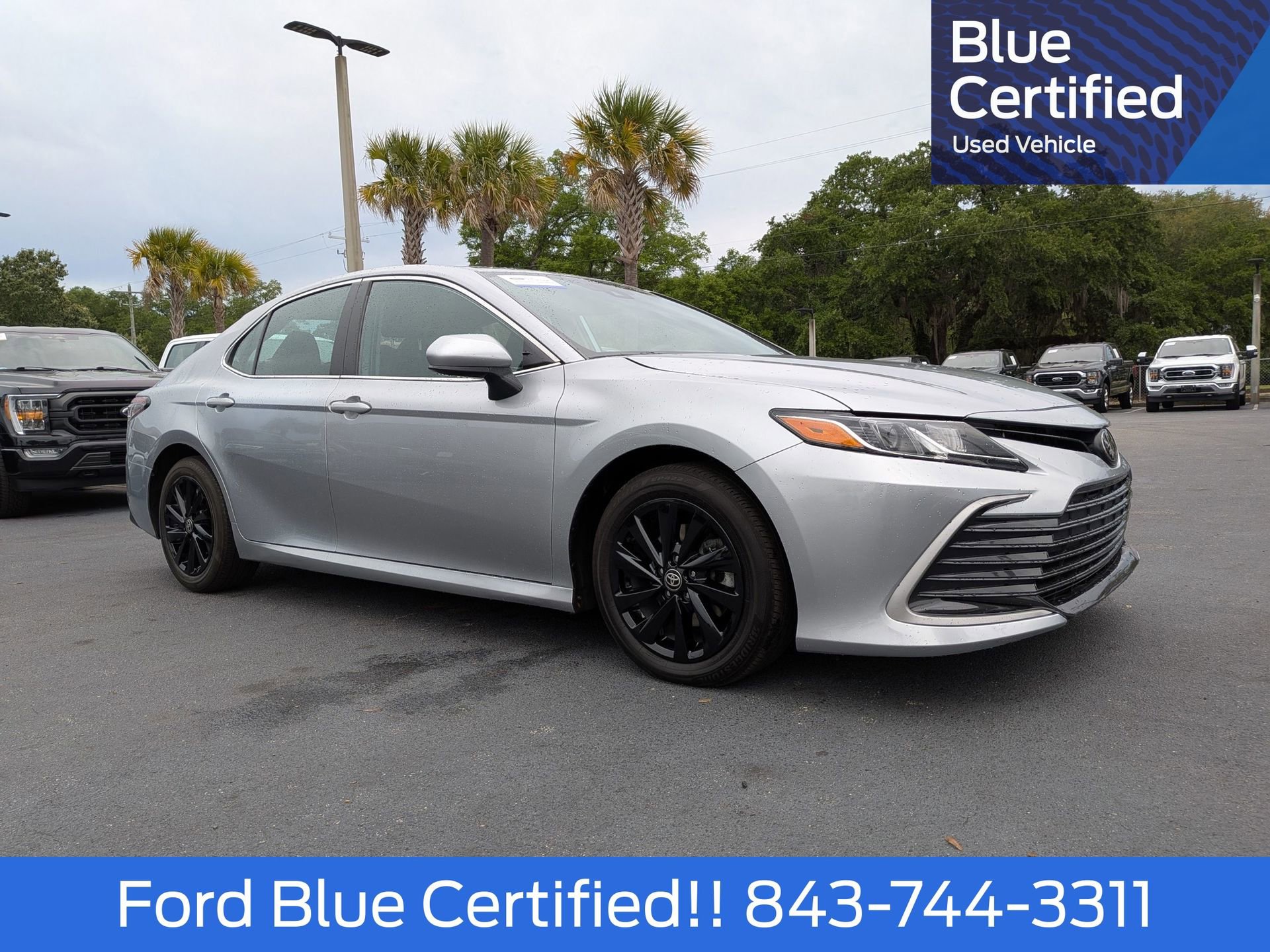 Used 2024 Toyota Camry LE FWD image 1