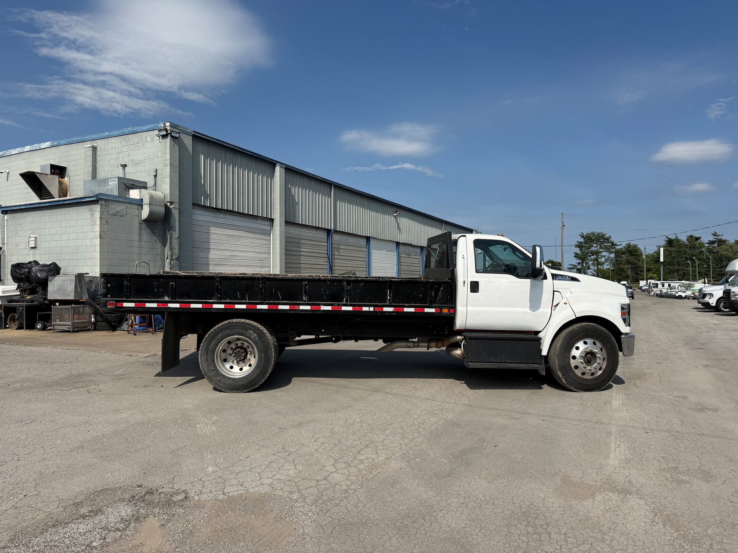 Certified 2019 Ford F650 2WD Regular Cab Super Duty image 4