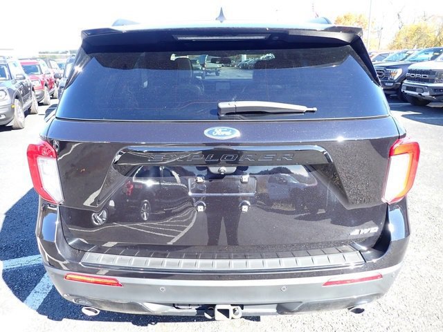 Certified 2022 Ford Explorer ST-Line w/ Class IV Trailer Tow Package image 3