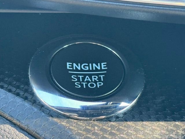Certified 2024 Ford Explorer ST-Line w/ Class IV Trailer Tow Package AWD/4WD image 18