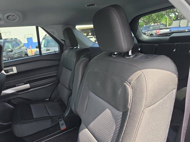 Certified 2024 Ford Explorer XLT RWD image 13