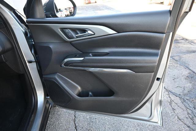 Used 2024 Chevrolet Traverse LS image 24