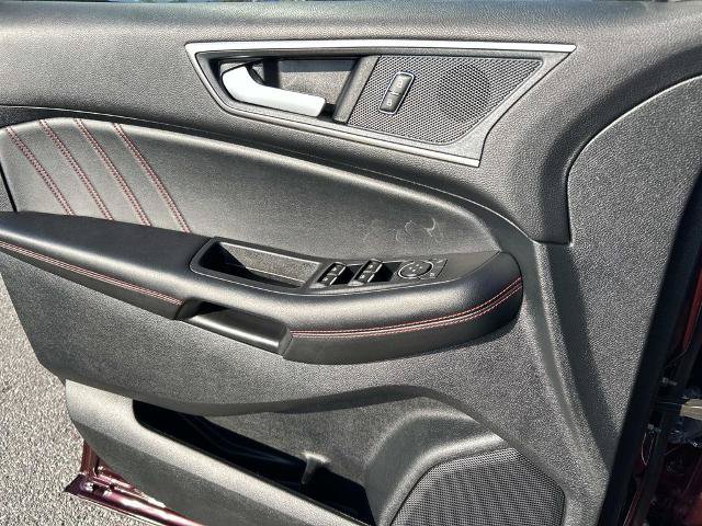 Certified 2024 Ford Edge ST-Line AWD/4WD image 25