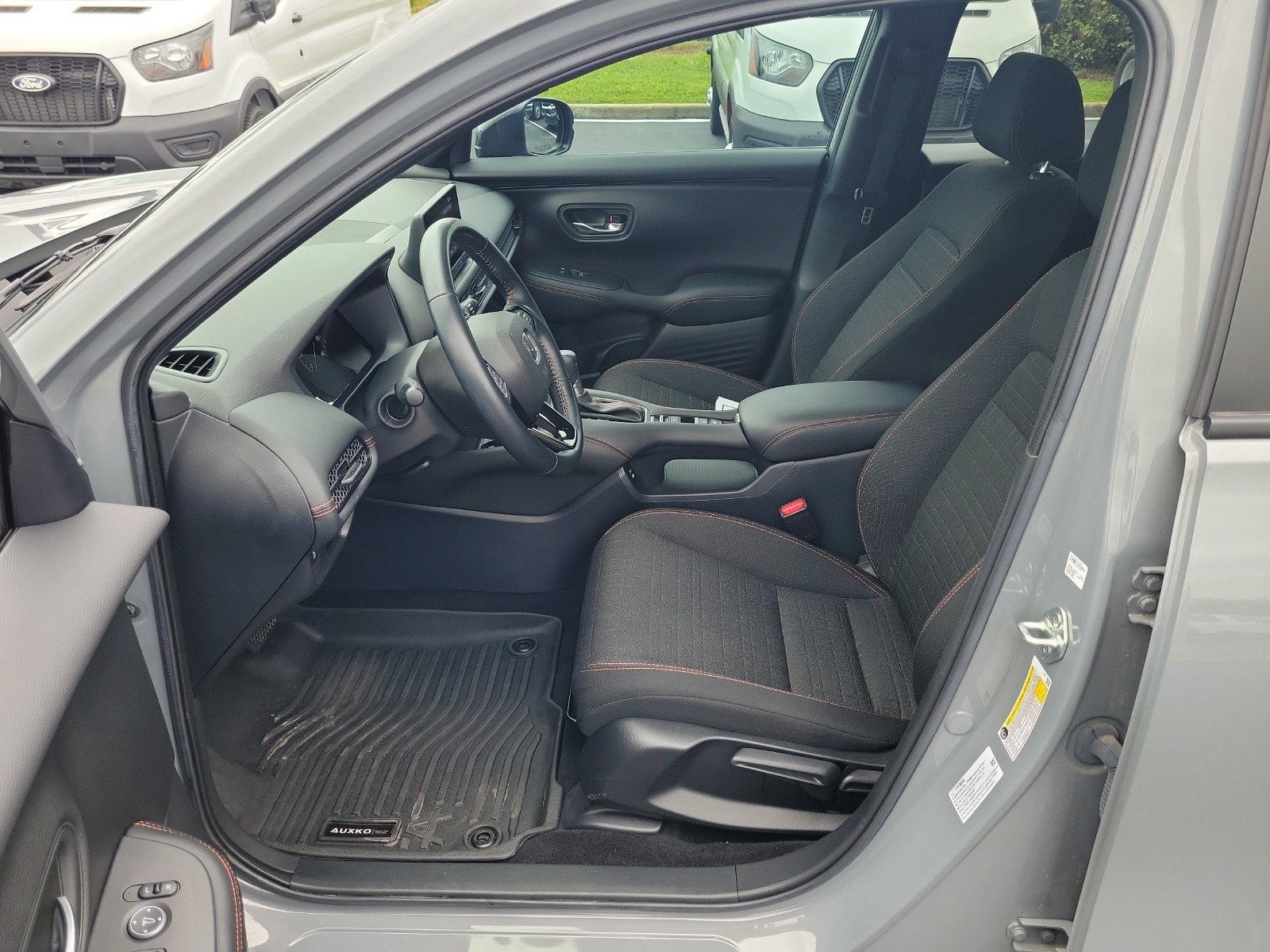 Used 2025 Honda HR-V Sport image 16