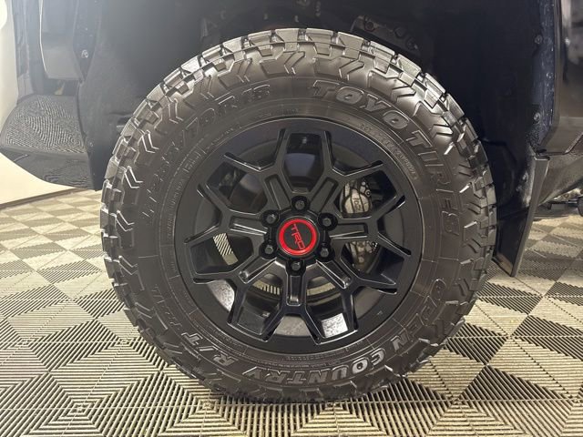 Used 2024 Toyota Tacoma TRD Pro AWD/4WD image 10