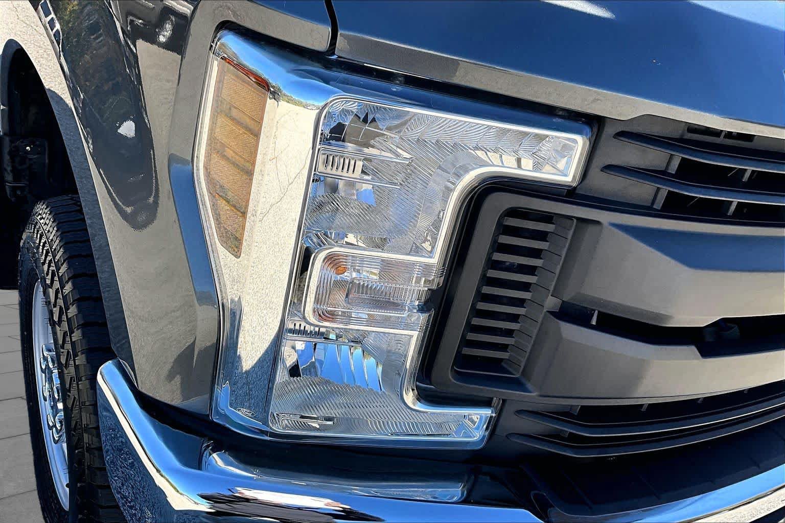 Certified 2019 Ford F250 XL w/ XL Value Package AWD/4WD image 24