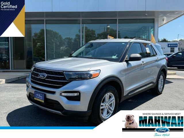 Certified 2023 Ford Explorer XLT w/ Equipment Group 202A AWD/4WD image 1