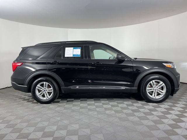 Certified 2024 Ford Explorer XLT w/ Equipment Group 202A RWD image 9