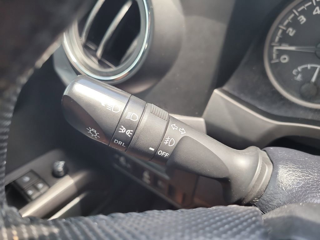Used 2019 Toyota Tacoma TRD Off-Road AWD/4WD image 28