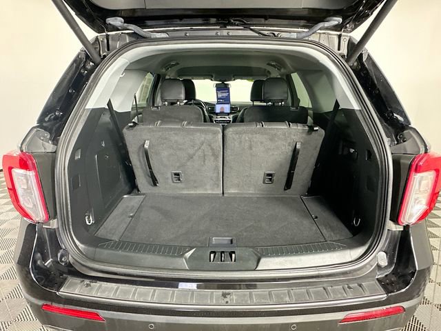 Certified 2023 Ford Explorer XLT w/ Equipment Group 202A AWD/4WD image 32