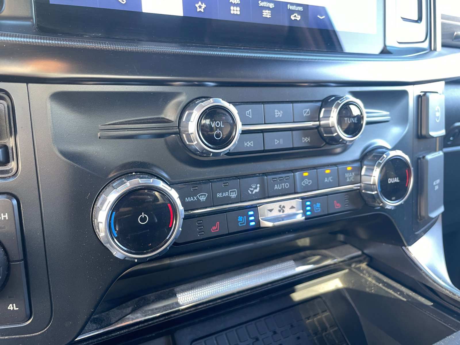 Certified 2023 Ford F150 Platinum w/ Equipment Group 701A High image 30