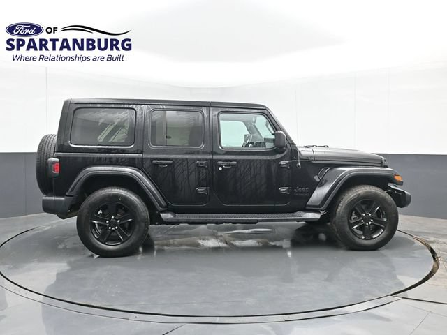 Used 2020 Jeep Wrangler Unlimited Sahara AWD/4WD image 3