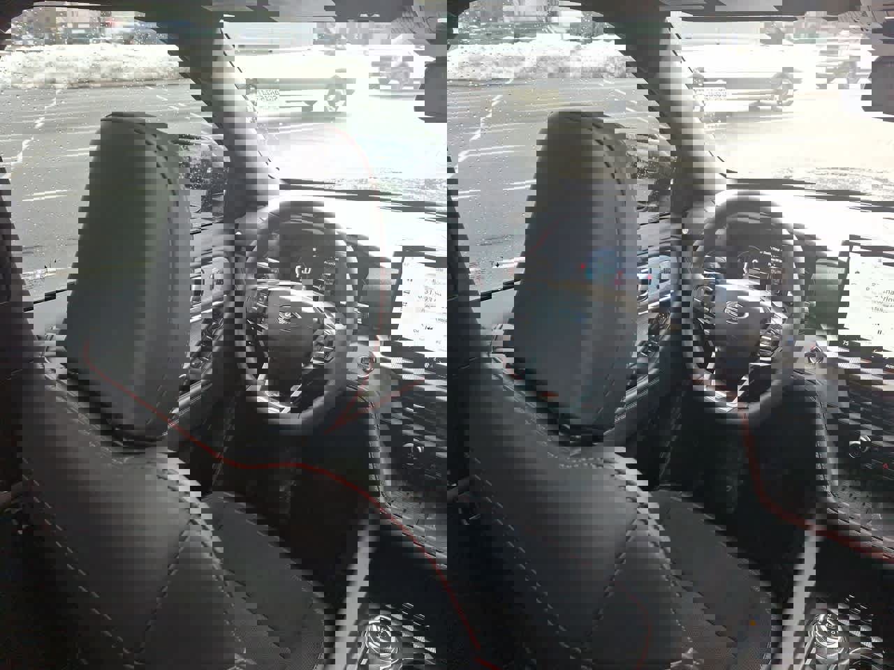 Certified 2025 Ford Explorer ST image 15