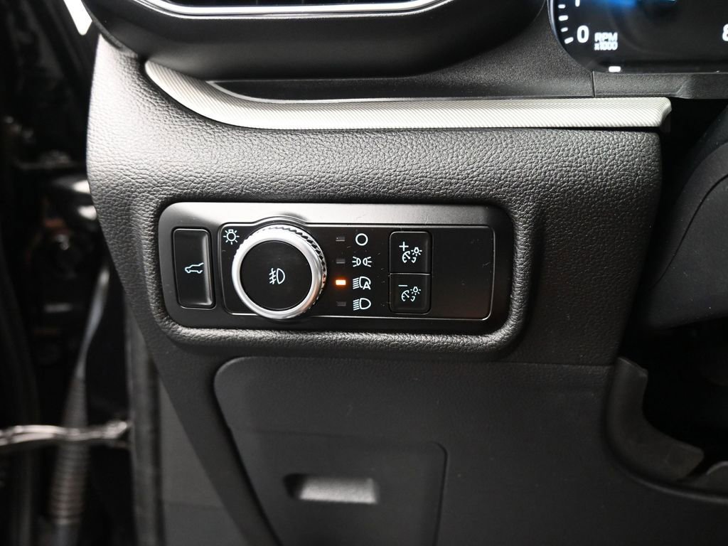 Certified 2023 Ford Explorer XLT w/ Equipment Group 202A image 14