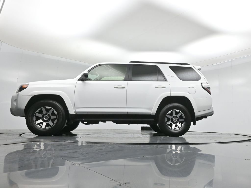 Used 2024 Toyota 4Runner TRD Off-Road image 23