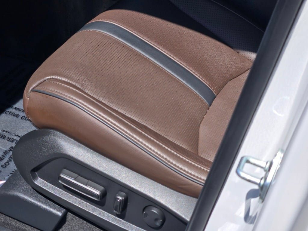 Used 2024 Honda Pilot Elite image 25